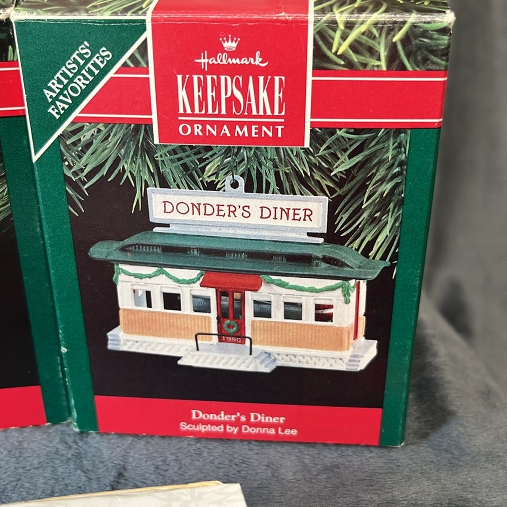 VINTAGE HALLMARK KEEPSAKE ORNAMENTS LOT OF 7 all 1990’s   #2 - Picture 3 of 7